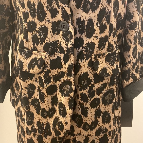 LAURA CRUZ 2PC LEPOARD BLAZER & PANT SUIT. - Picture 3 of 10